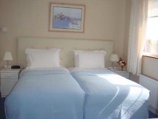 Glenorney By The Sea Hotel Трамор Екстериор снимка